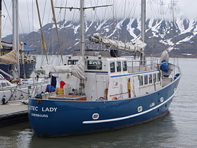AztecLady_280px-aztec_lady_longyearbyen_001.jpg